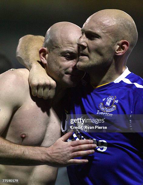 Lee Carsley and Thomas Gravesen of Everton celebrate after the Carling Cup Fourth Round match between Luton Town and Everton at Kenilworth Road on...