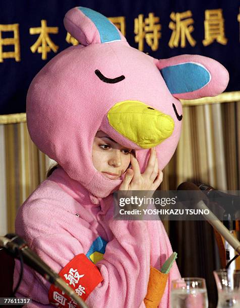 Kristen Rabbit 974 Rabbit Mascot Stock Photos, High-Res Pictures, and Images - Getty ...
