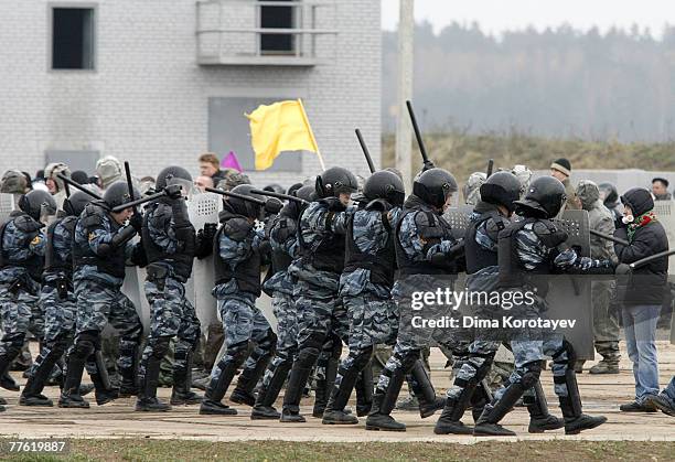 Omon Riot Unit 123 Omon Police Unit Stock Photos, High-Res Pictures, and Images ...