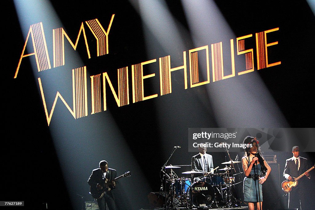 Show At The MTV Europe Music Awards 2007