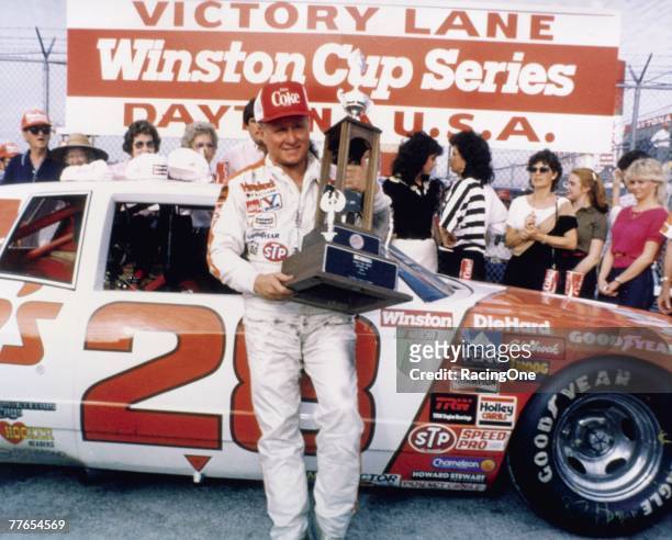 Cale Yarborough?s 1984 Daytona 500 win, his second in as many years, came via his aggressive driving style and solid horsepower provided by crew...