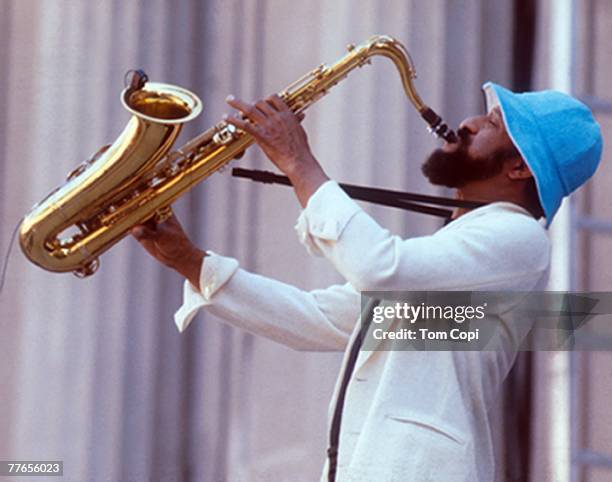Jazz saxophonist Sonny Rollins perofrms onstage in circa 1980.