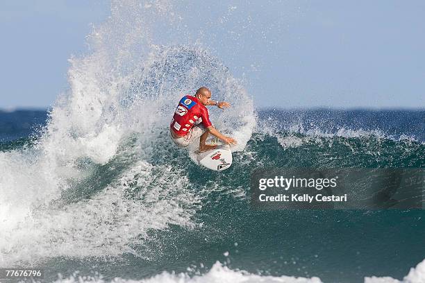 World No. 6 Bobby Martinez of the USA beat wildcard Guga Arruda of Brazil in the first heat of Round 2 to keep his Hang Loose Santa Catarina Pro...