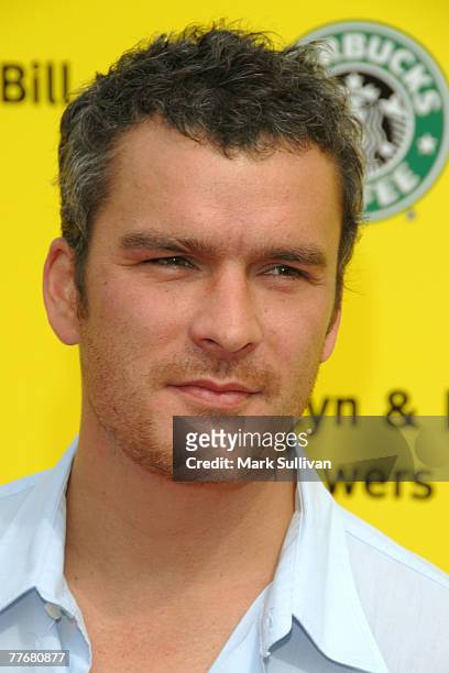 Actor Balthazar Getty arrives at the P.S. ARTS Annual "Express Yourself" charity benefit held on November 4, 2007 in Santa Monica, California.