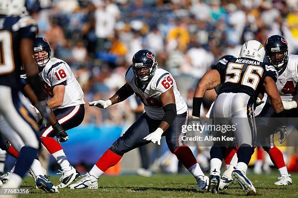Offensive tackle Chester Pitts of the Houston Texans blocks for quarterback Sage Rosenfels against the San Diego Chargers on October 28, 2007 at...