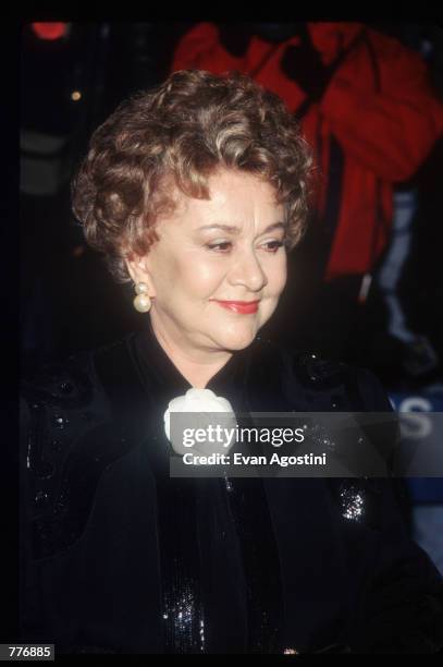 Actress Joan Plowright smiles at the premiere of the film "101 Dalmatians" November 18, 1996 in New York City. Plowright plays the role of Nanny in...