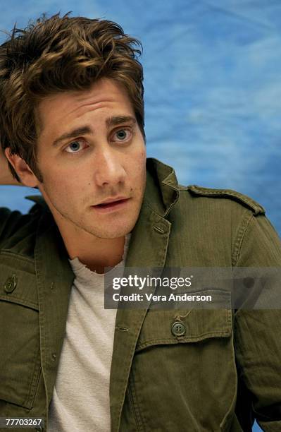 Jake Gyllenhaal; Four Seasons Hotel; "The Good Girl" Press Conference; Beverly Hills; California.