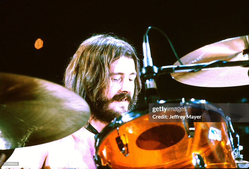 Led Zeppelin performing in Los Angeles