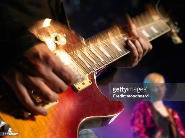 band in concert - blur band stock pictures, royalty-free photos & images