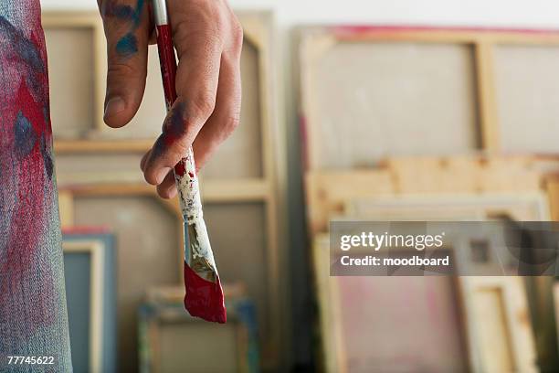 artist in his studio - painter artist stockfoto's en -beelden