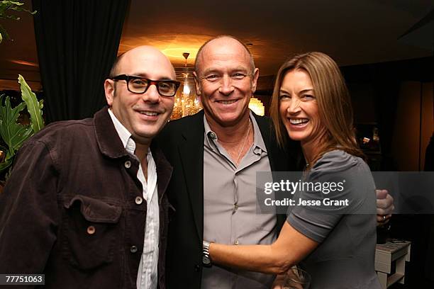 Actor Evan Handler with actor Corbin Bernsen and his wife actress Amanda Pays at Holllywood Life's celebration for David Duchovny's very good year at...