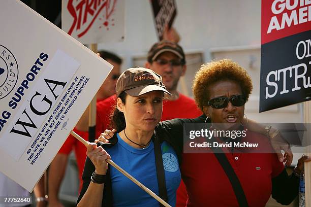 Actresses Julia Louis-Dreyfus and Wanda Sykes join Hollywood writers as they picket outside the set of "Desperate Housewives" on the second day of...