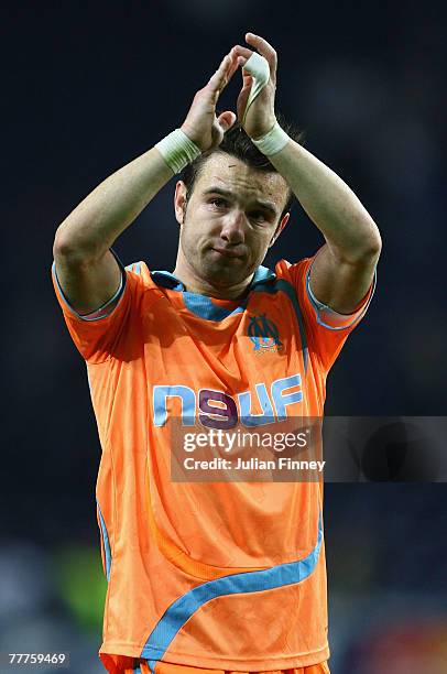 Mathieu Valbuena of Marseille thanks the support after the UEFA Champions League Group A match between Porto and Marseille at the Dragao stadium on...