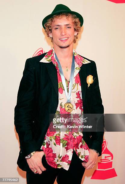 Singer Ricky Vallen arrives at the 2007 Latin Recording Academy Person of the Year honoring Juan Luis Guerra held at the Mandalay Bay Convention...