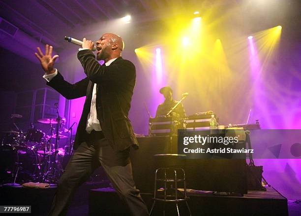 Common Rapper 2007 Photos and Premium High Res Pictures - Getty Images