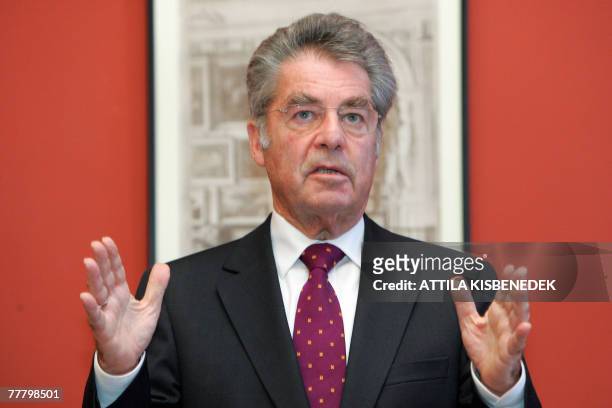 Austrian President Heinz Fischer speaks in the Grand hall of the Hungarian Sciences Academy building 08 November 2007 during a joint press conference...
