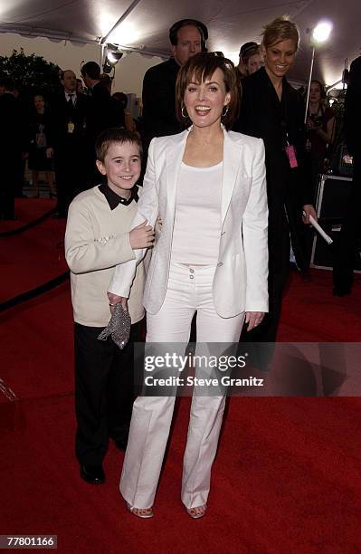 Laura Innes & son Cal arrive at the 28th Annual People's Choice Awards at the Pasadena Civic Auditorium in Pasadena, California.