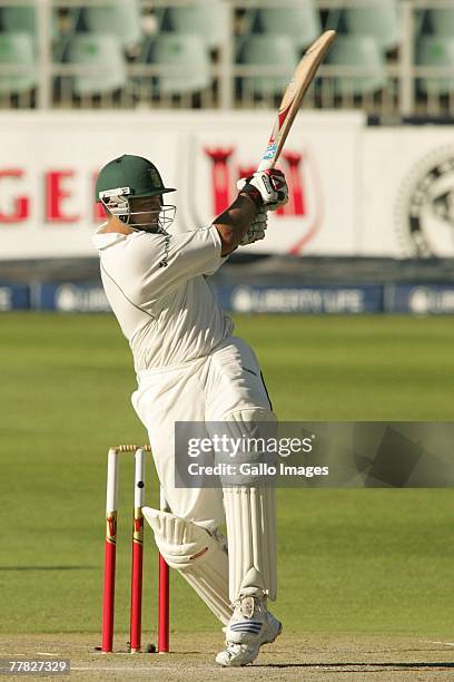 Jacques Kallis in action during day two of the 1st test match between South Africa and New Zealand held at the Wanderers Stadium November 9, 2007 in...