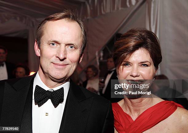 Author John Grisham and Renee Jones Grisham at the Washington National Cathedral Centennial Gala on November 9, 2007 in Washington, DC.