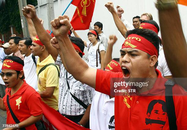 Pro-democracy protestors shout slogans against Myanmar junta in front of the Myanmar embassy in Bangkok, 11 November 2007. United Nations human...