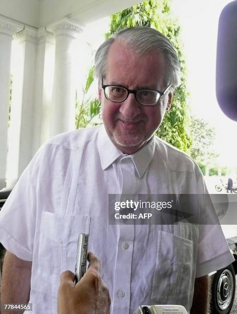 Human rights expert Paulo Sergio Pinheiro arrives at his hotel in Myanmar's biggest city of Yangon, 11 November 2007. Pinheiro arrived in Myanmar on...