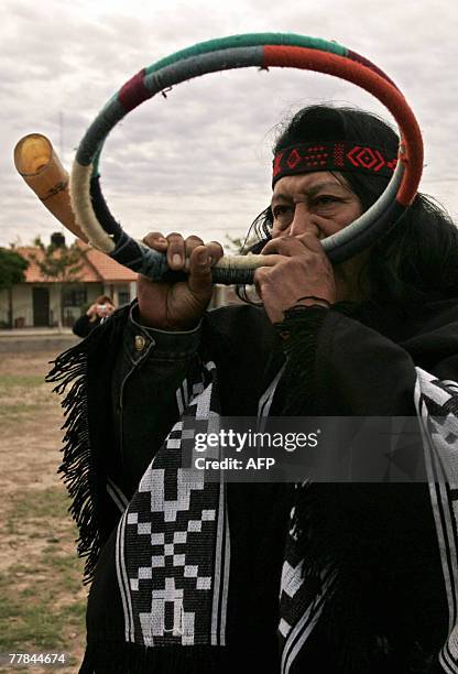 Mapuche Rituals Argentine Mapuche Photos and Premium High Res Pictures - Getty Images