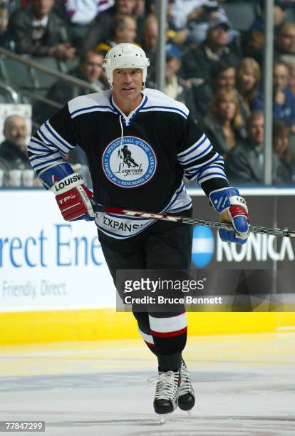 Mark Messier skates for the Expansion Legends team during the Legends Classic Game on November 11, 2007 at the Air Canada Centre in Toronto, Ontario,...