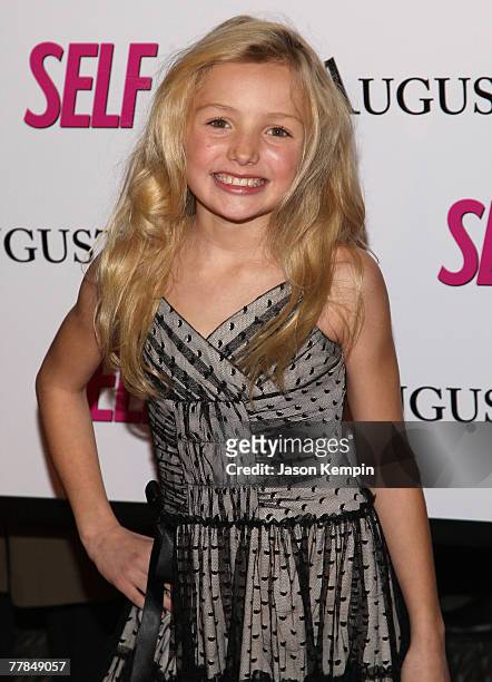 Peyton List arrives at the premiere of "August Rush" at the Ziegfeld Theater on November 11, 2007 in New York City.