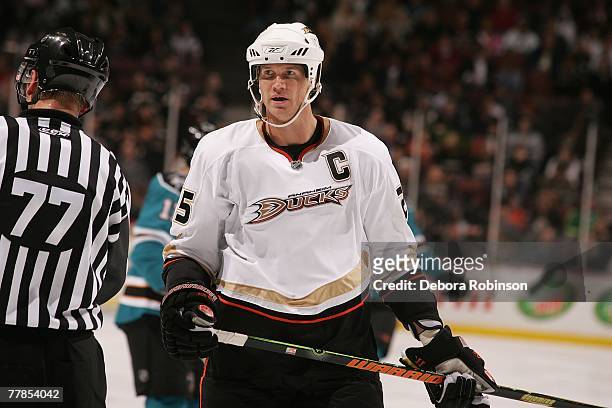 Chris Pronger of the Anaheim Ducks skates on the ice against of the San Jose Sharks at the Honda Center on November 9, 2007 in Anaheim, California.