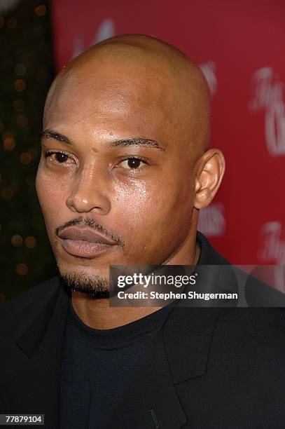 Rapper and actor Sticky Fingaz aka "Sticky" attends the premiere of Screen Gems "This Christmas" at the Cinerama Dome on November 12, 2007 in...