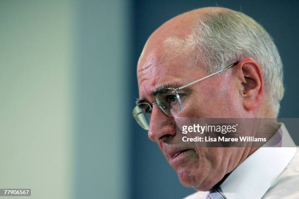 Prime Minister John Howard attacked Kevin Rudd's election launch campaign policies during a visit to Townsville November 14, 2007 in Townsville,...