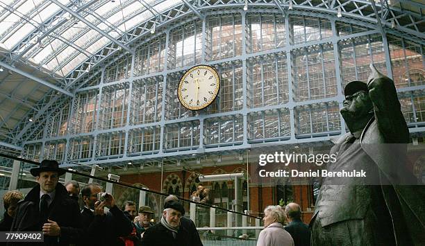 The statue of poet Sir John Betjeman stands at the new St Pancras International Station on November 14, 2007 in London, England. The new St Pancras...