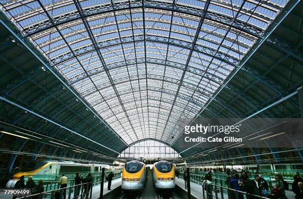 General view of the first trains to leave from the Eurostar platform of St Pancras International station on November 14, 2007 in London, England. The...