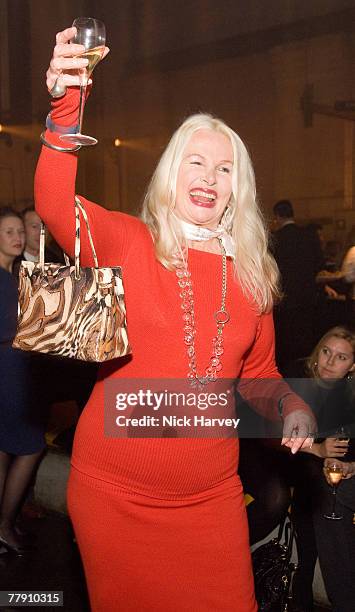 Jibby Beane attends the party for the Veuve Cliquot celebratation of 130 years of its iconic colour 13th November 17, 2007 in London, England.