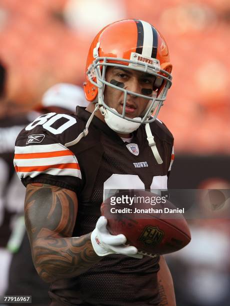 Kellen Winslow of the Cleveland Browns looks on during the game against the Seattle Seahawks on November 4, 2007 at Cleveland Browns Stadium in...