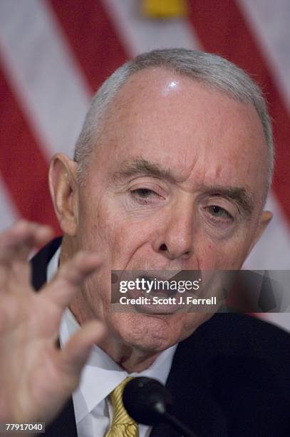 Barry R Macaffrey 116 General Barry Mccaffrey Stock Photos, High-Res Pictures, and Images ...