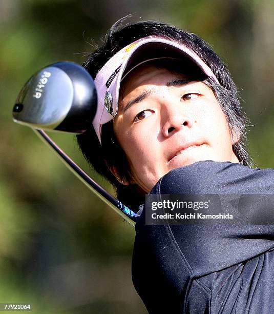 Ryo Ishikawa of Japan makes a tee shot during the first round of Dunlop Phoenix Tournament at Phoenix Country Club on November 15, 2007 in Miyazaki,...