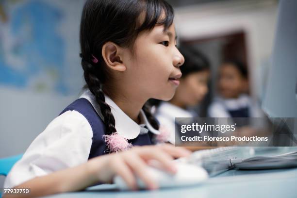 Computer Course Girl Computer Class Background Photos and Premium High Res Pictures - Getty ...