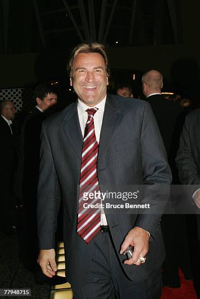 Former player Glenn Anderson arrives at the Hockey Hall of Fame induction ceremony on November 12, 2007 at the Hockey Hall of Fame in Toronto,...