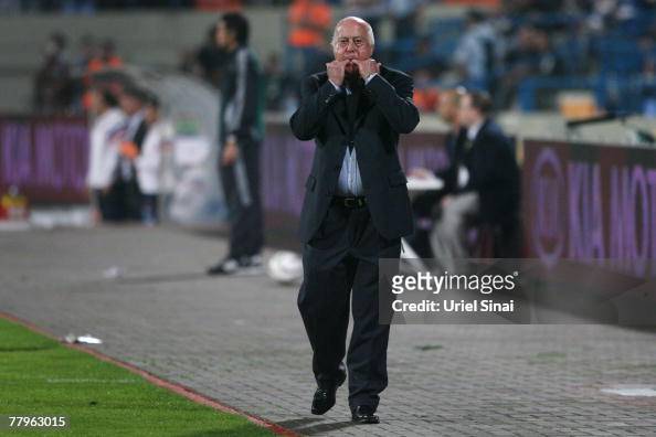 Israeli coach Dror Kashtan reacts during the Euro 2008 qualifying ...