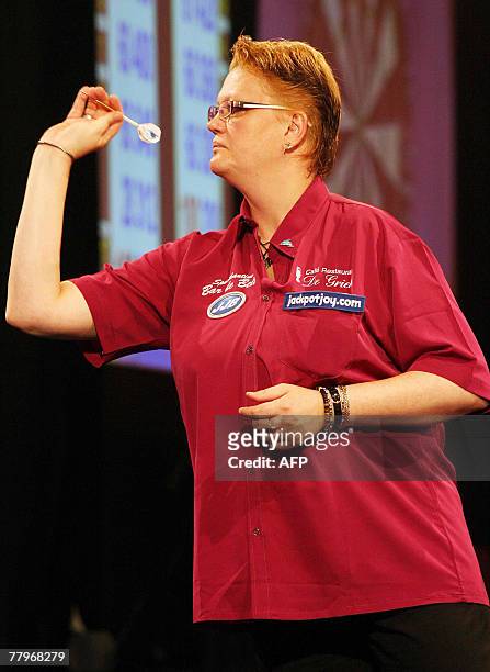 Husarbejde Mig selv luge 56 Womens World Championship Darts Photos and Premium High Res Pictures -  Getty Images