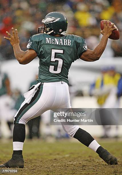 Quarterback Donovan McNabb of the Philadelphia Eagles throws a pass during a game against the Miami Dolphins at Lincoln Financial Field November 18,...