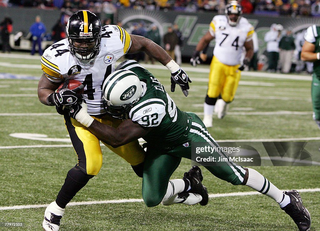 Pittsburgh Steelers v New York Jets