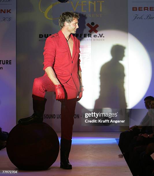 Actor Patrik Fichte walks down the runway at the Event Prominent Gala on November 18, 2007 in Hamburg, Germany.