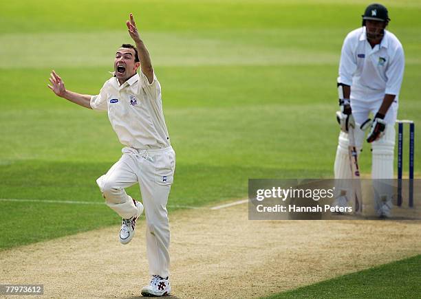 Andy McKay of the Auckland Aces appeals for the wicket of Brent Hefford of the Central Stags during day one of the State Championship cricket match...