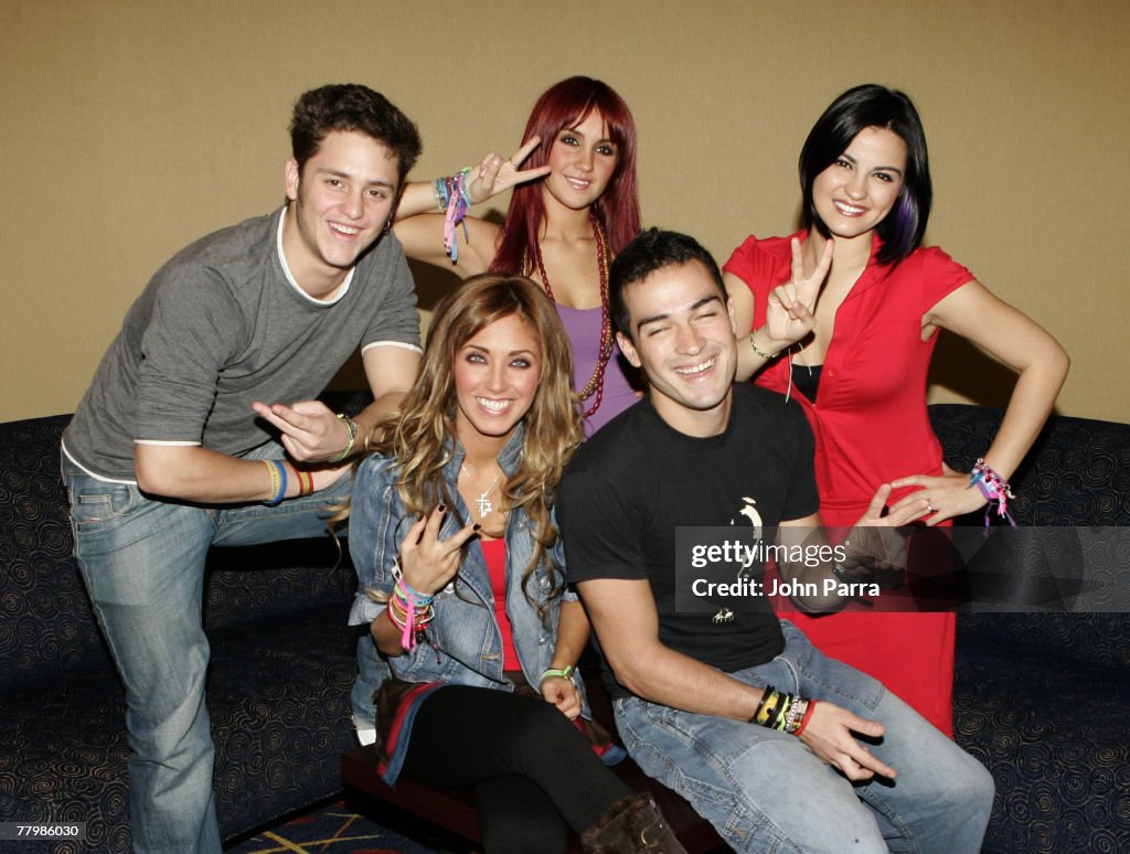 Press Conference with RBD - Rebelde in South Beach - October 17, 2006