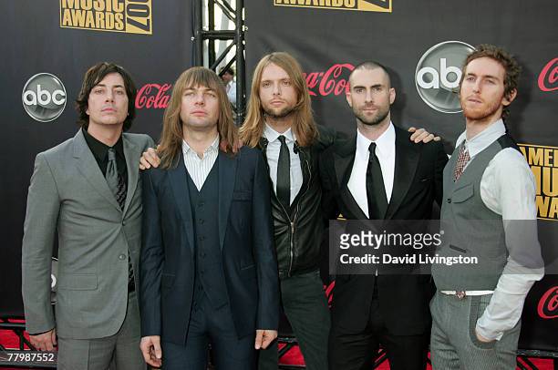 Musicians Matt Flynn, Mickey Madden, James Valentine, Adam Levine and Jesse Carmichael of the group Maroon 5, Favorite Band, Duo or Group Nominee...