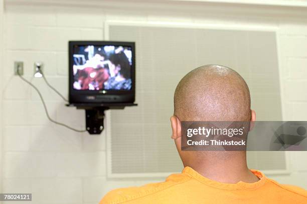 thc0024372 - completely bald stock photos et images de collection