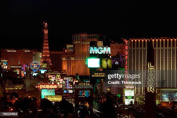 lights at night in the city of las vegas, nevada - パリスラスベガス ストックフォトと画像