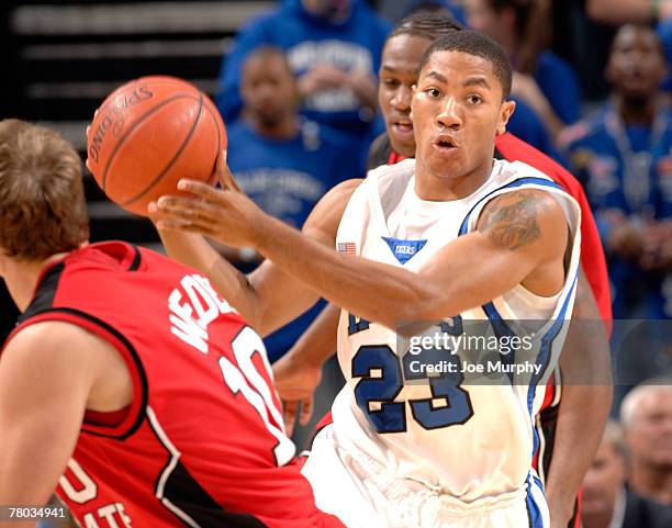 Derrick Rose of the Memphis Tigers brings the ball upcourt against the Arkansas State Indians at FedExForum on November 20, 2007 in Memphis,...